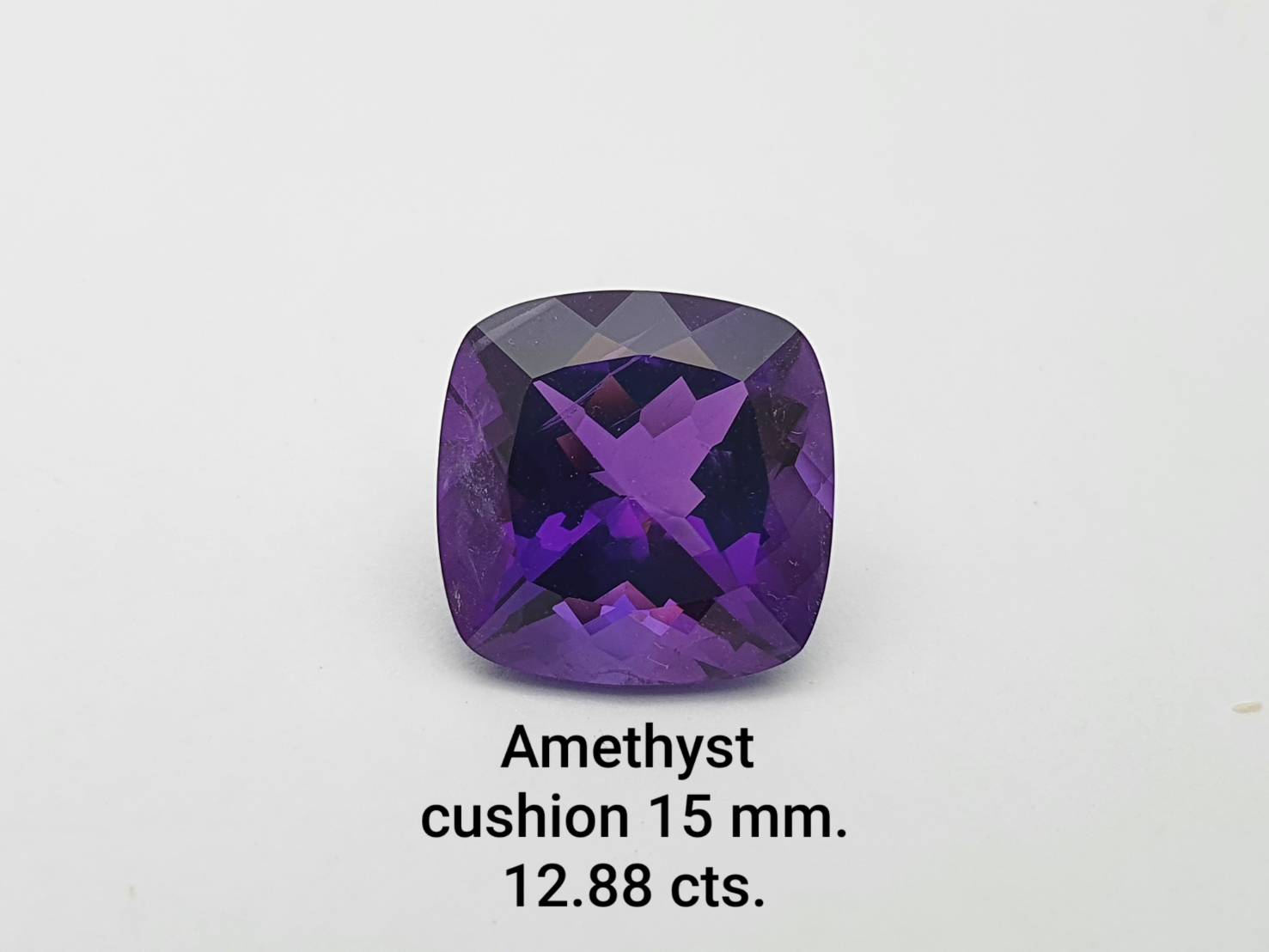  Amethyst Cushion shape
